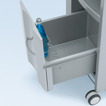 Schublade mit Flaschenhalter